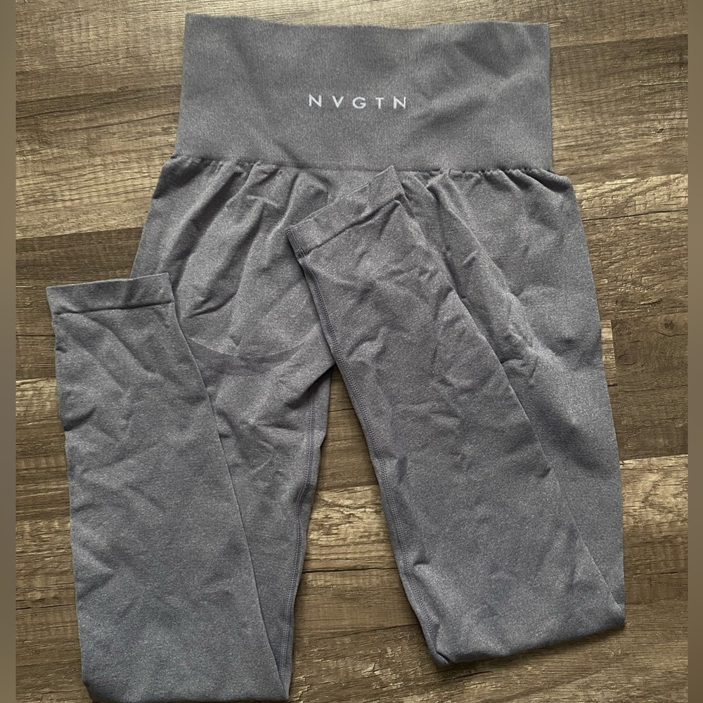 gray NVGTN leggings
